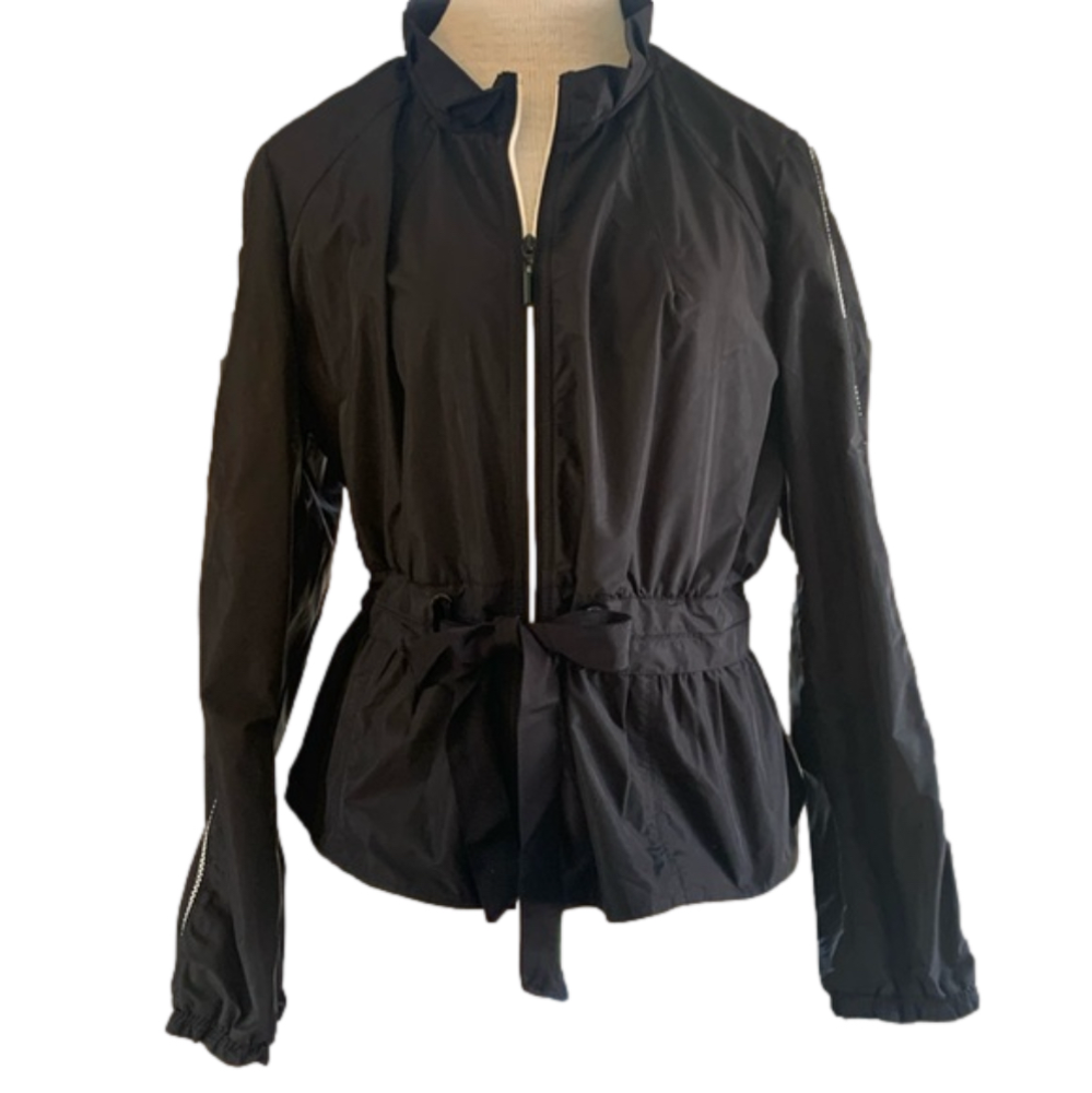 WHBM sz 16 black and white belted lightweight jacket